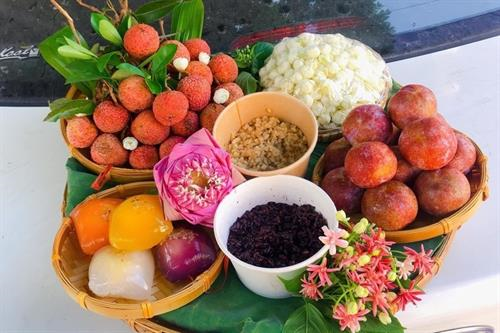 Những loại hoa, quả nên thắp ngày Tết Đoan Ngọ 
