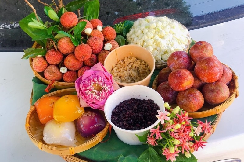 Những loại hoa, quả nên thắp ngày Tết Đoan Ngọ 