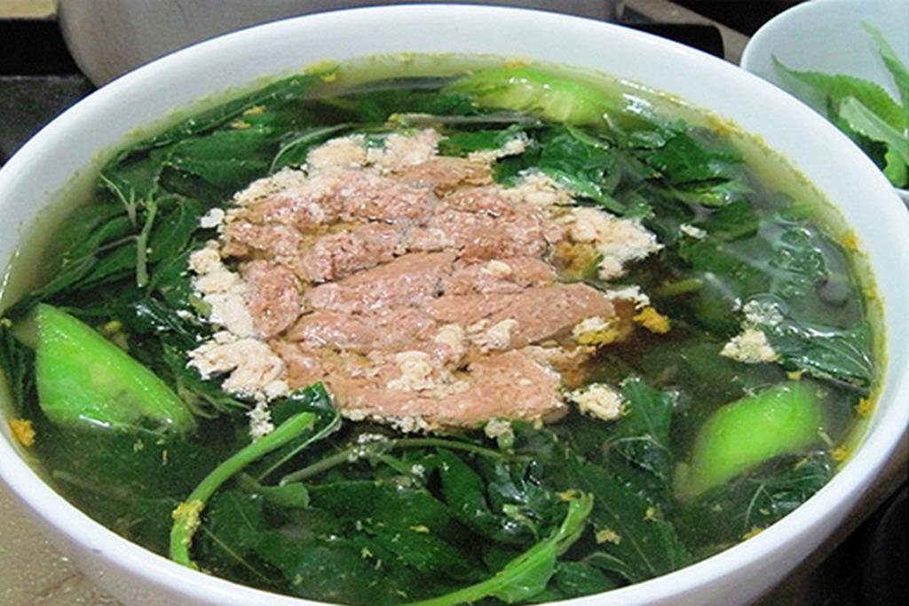 Tản văn: Bát canh cua đồng mẹ nấu