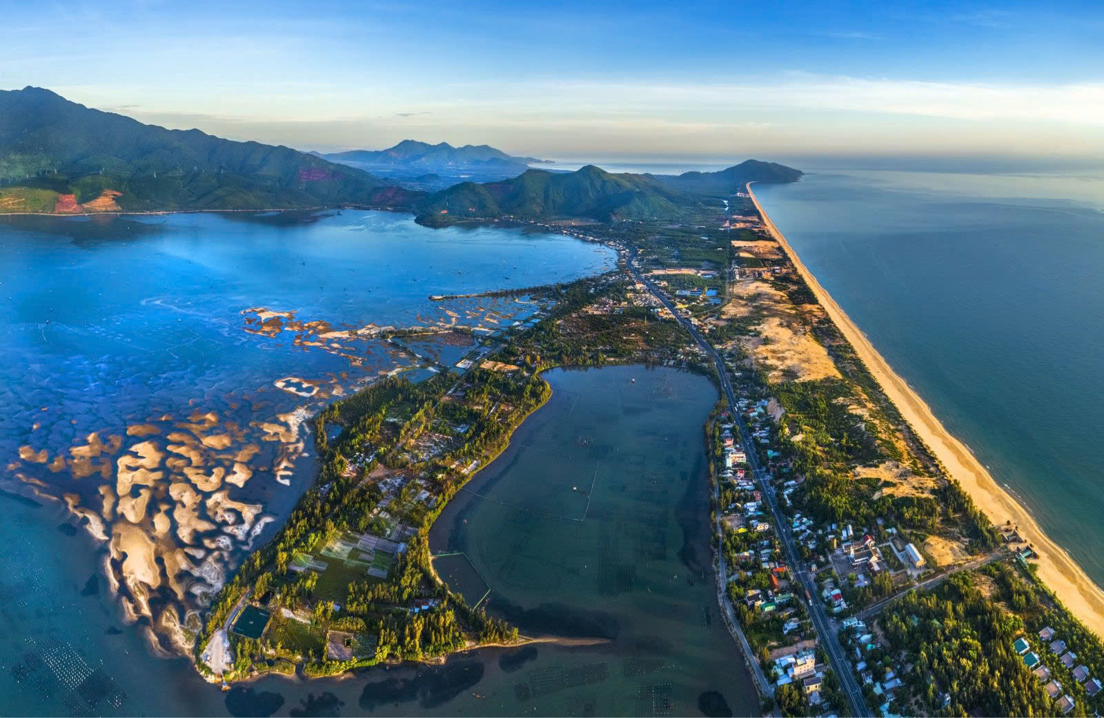 Vịnh Lăng Cô, vẻ đẹp bình yên