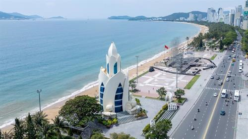 Tháp Trầm hương – biểu tượng văn hóa giữa lòng phố biển