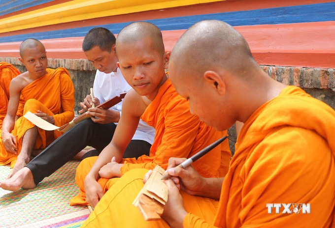 Kinh lá buông - “báu vật” của đồng bào Khmer An Giang