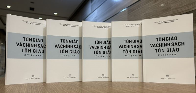 Quyền con người thể hiện bằng chủ trương, chính sách về tín ngưỡng, tôn giáo trong xây dựng và phát triển đất nước