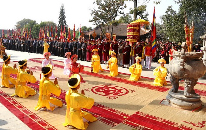 Tín ngưỡng đa thần nhìn từ góc độ văn hóa làng