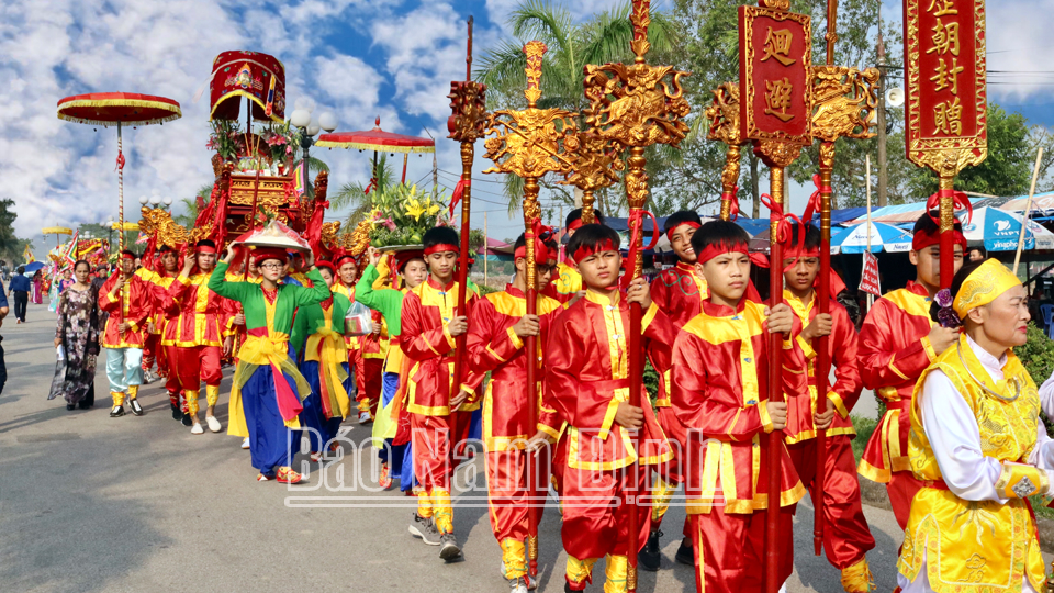 Lễ hội Đền Trần - Nơi hội tụ những giá trị văn hóa lịch sử 