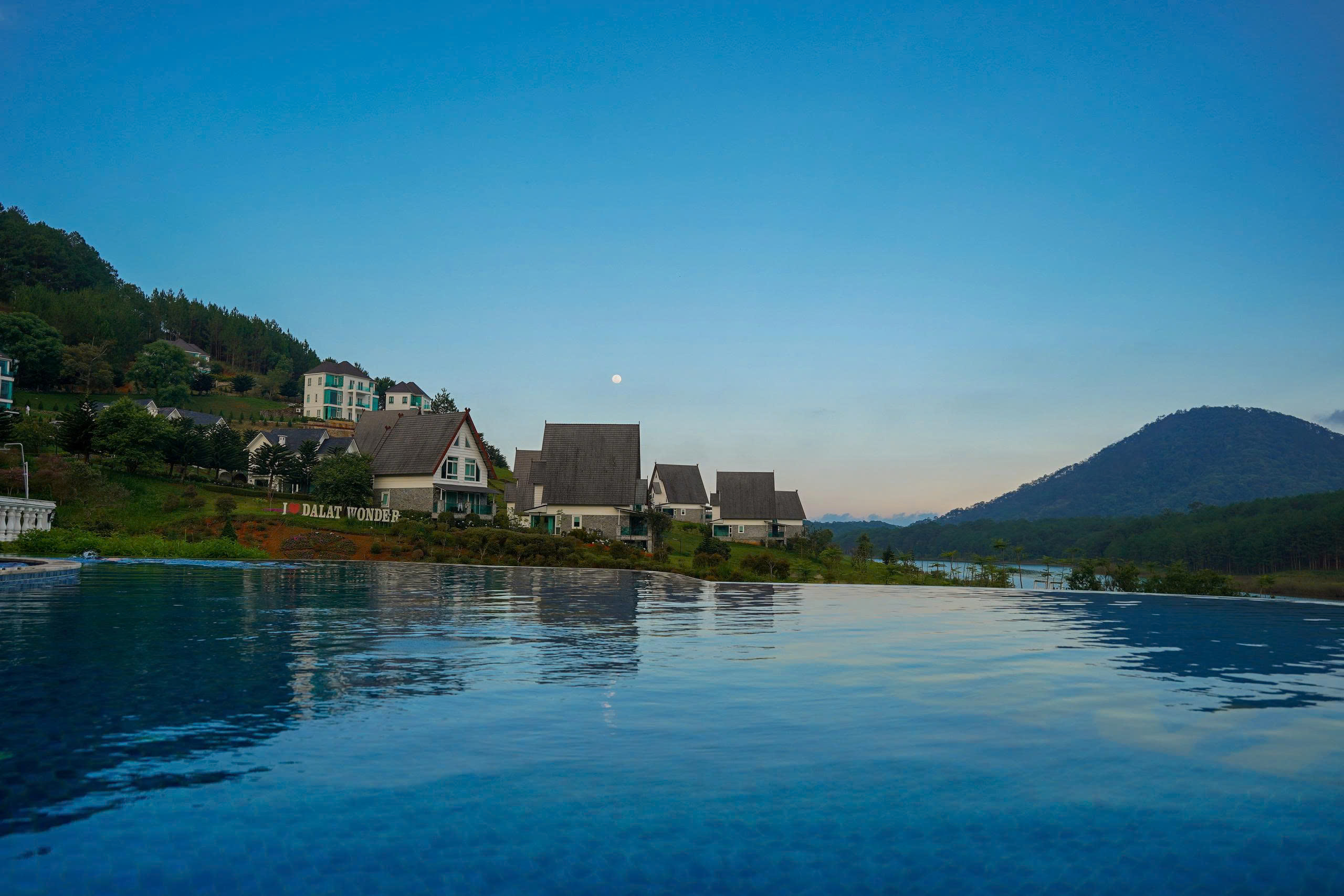 Khu du lịch nghỉ dưỡng cao cấp Đà Lạt Wonder Resort